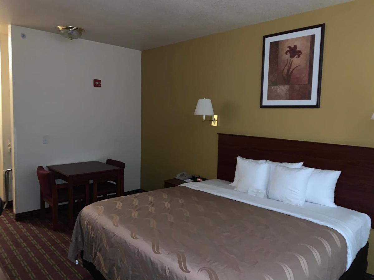 Holiday Inn Express - Wichita North - Park City By Ihg Extérieur photo